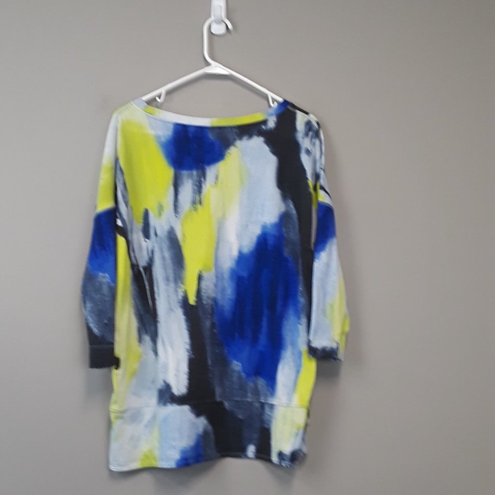 Tribal MultiColor Hi Low knit 3/4 sleeve Top - Picture 6 of 8